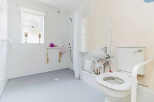 WETROOM- click for photo gallery